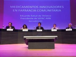 Ampliar foto: Mdicos, farmacuticos y pacientes reivindican en Zaragoza la presencia de tratamientos innovadores en Atencin Primaria