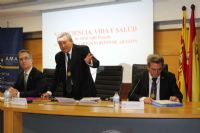 El presidente de la Academia, Santiago Andrs, durante la presentacin del nuevo acadmico.