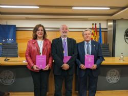 Ampliar foto: LA ACADEMIA DE FARMACIA REINO DE ARAGN RECIBE AL PROF. DR. JOSEP A. TUR COMO ACADMICO CORRESPONDIENTE