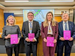 Ampliar foto: LA PRESTIGIOSA INVESTIGADORA NEREA IRIGOYEN ALERTA SOBRE LOS VIRUS EMERGENTES Y REIVINDICA EL PAPEL DE LA CIENCIA EN SU INGRESO EN LA ACADEMIA DE FARMACIA REINO DE ARAGN