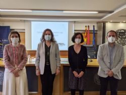 Ampliar foto: Las farmacias se suman a la Estrategia de Prevención del Suicidio en Aragón